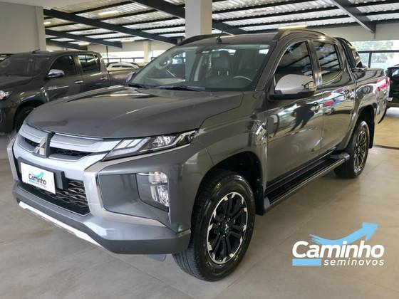 MITSUBISHI L200 TRITON 2.4 16V TURBO DIESEL SPORT HPE CD 4P 4X4 AUTOMÁTICO MITSUBISHI L200 TRITON 2.4 16V TURBO DIESEL SPORT HPE CD 4P 4X4 AUTOMÁTICO